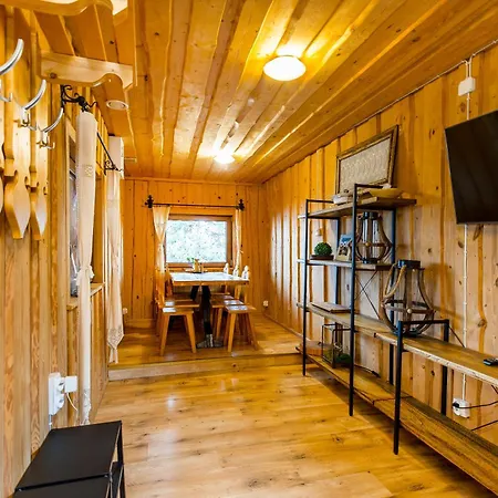 Bacovka Szlembark- Jacuzzi, Kominek, Widok Na Tatry Ferienhaus *