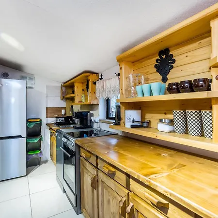 Bacovka Szlembark- Jacuzzi, Kominek, Widok Na Tatry *